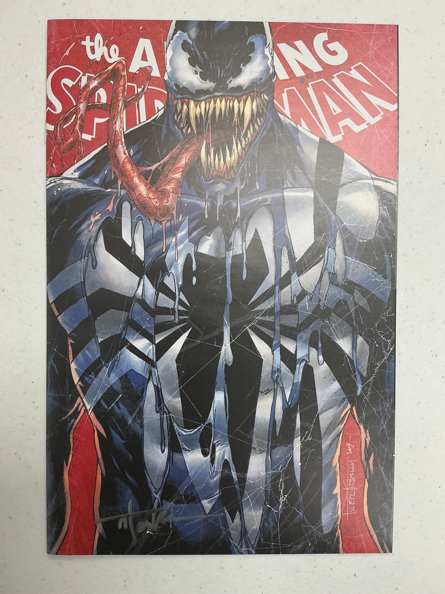 [Signed by Tyler Kirkham] AMAZING SPIDER-MAN #37 UNKNOWN COMICS TYLER KIRKHAM EXCLUSIVE VAR [IN STOCK] - Collectors World Toys