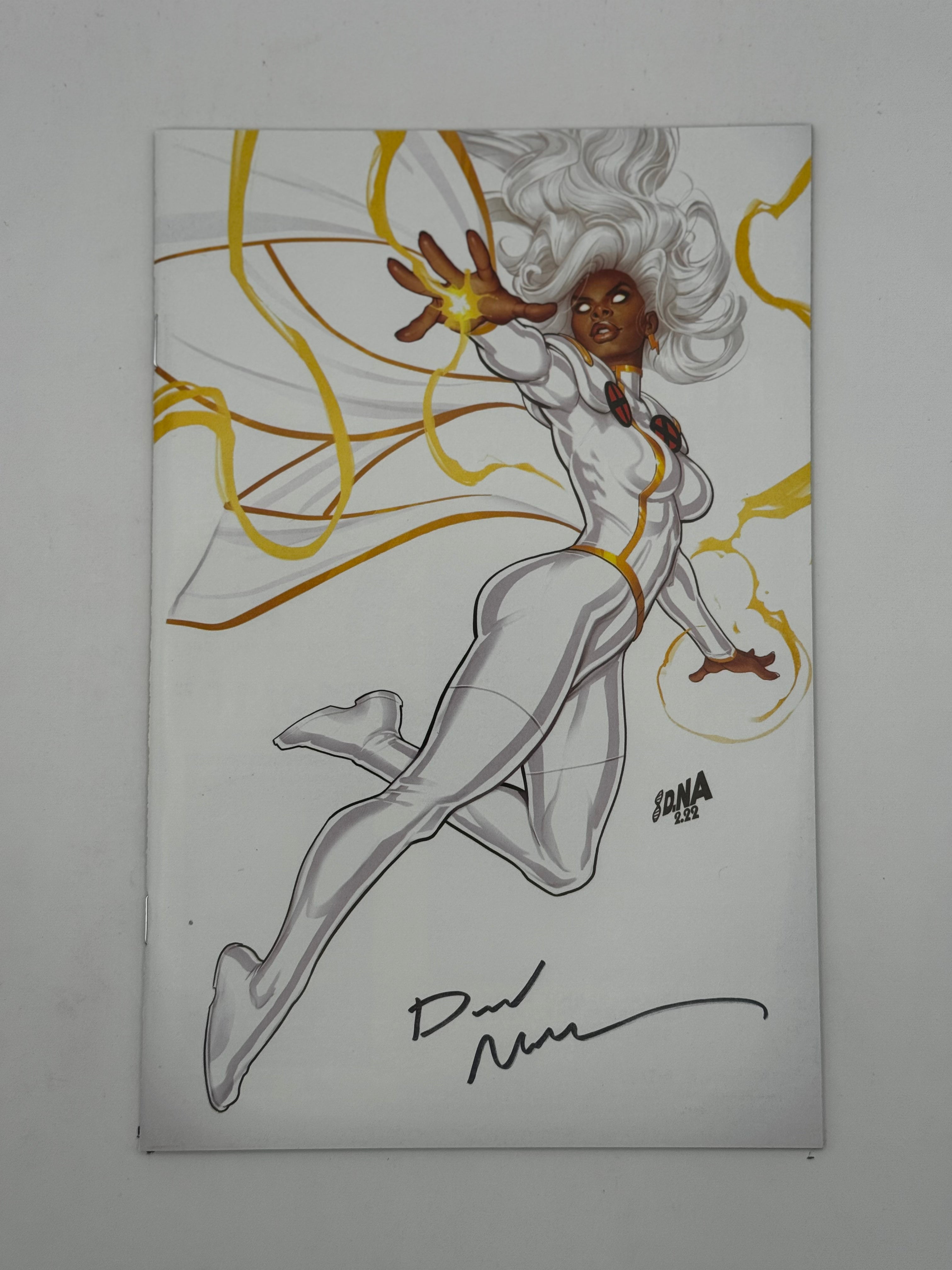 [SIGNED by David Nakayama] IMMORTAL X-MEN 1 UNKNOWN COMICS DAVID NAKAYAMA EXCLUSIVE VIRGIN VAR (11/30/2022) Main image