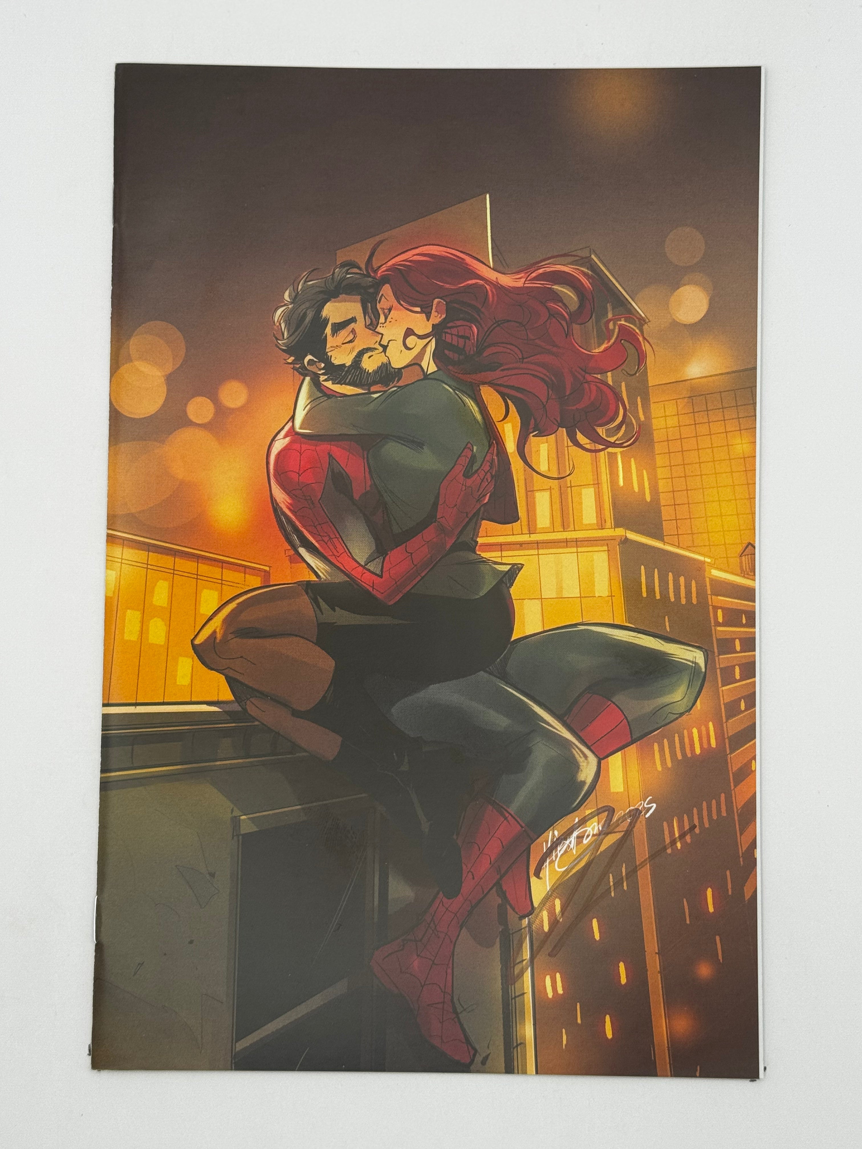 [Signed by Hickman] Ultimate Spider-Man #15 Virgin Unknown Comics Andolfo Exclusive Var [INST] - Collectors World Toys Main image