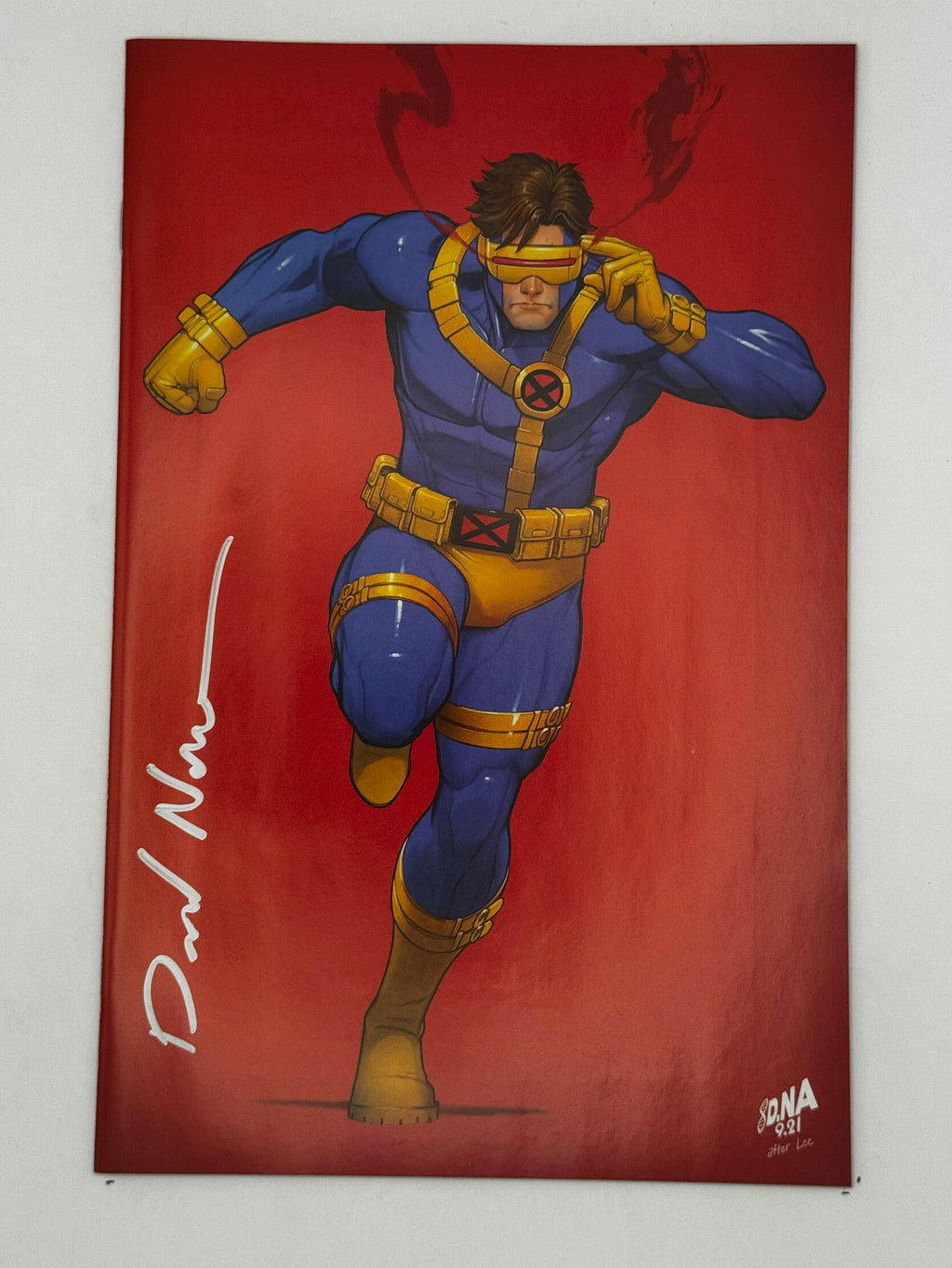 [Signed by David Nakayama] X-MEN #4 VIRGIN RED UNKNOWN COMICS DAVID NAKAYAMA EXCLUSIVE 5 YEAR ANNIVERSARY VAR - Collectors World Toys