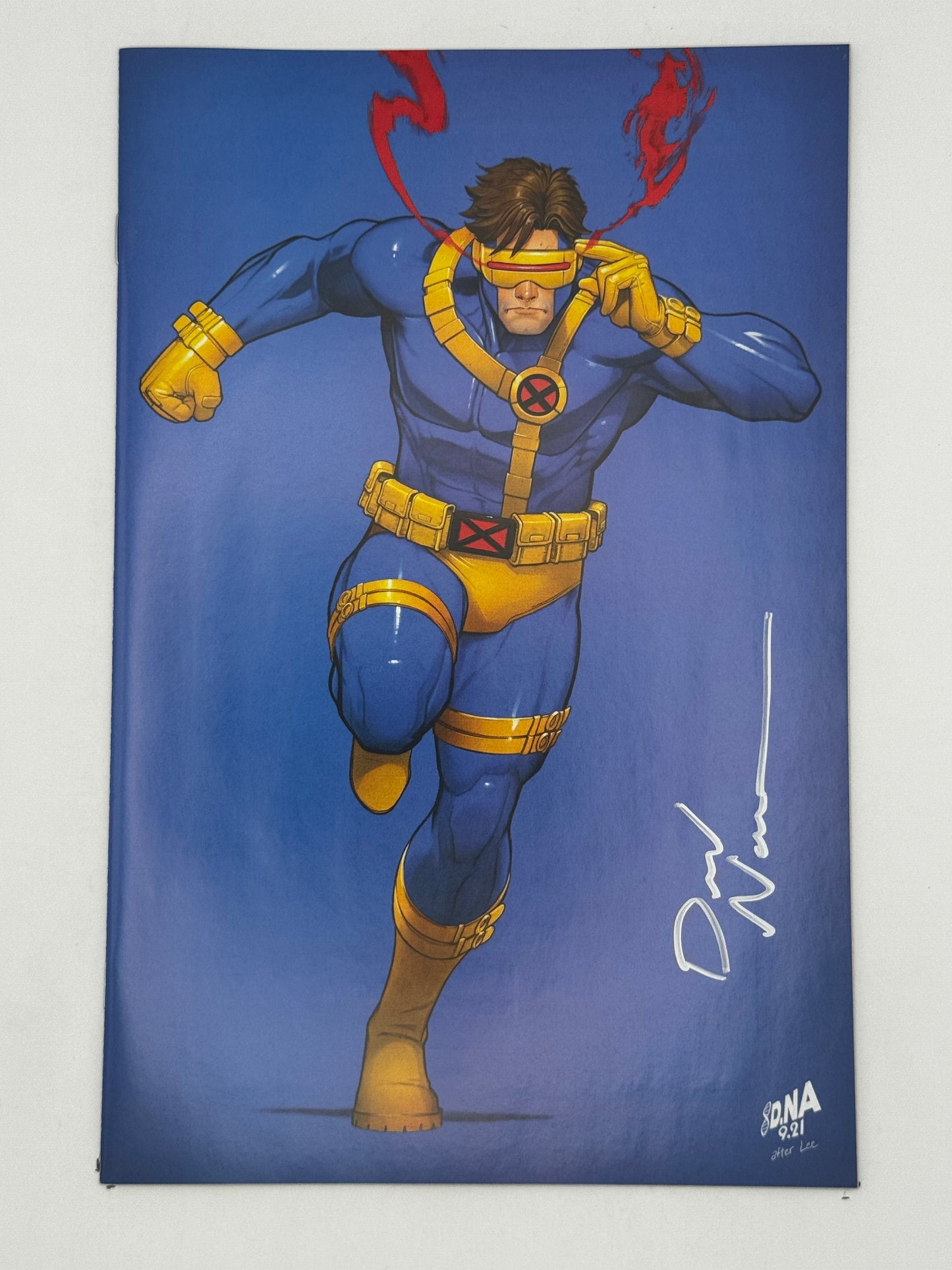 [Signed by David Nakayama] X-MEN #4 VIRGIN UNKNOWN COMICS DAVID NAKAYAMA EXCLUSIVE VAR - Collectors World Toys