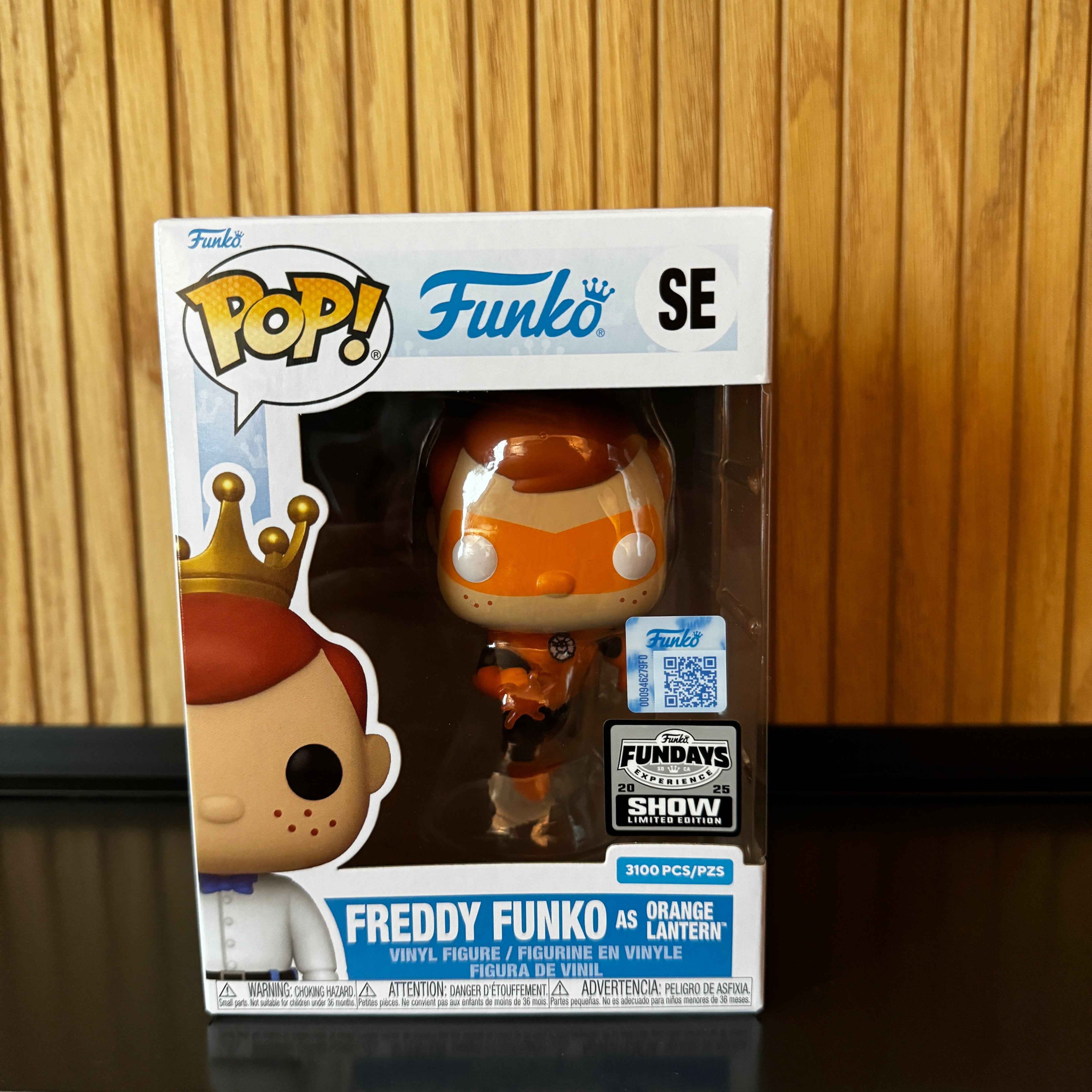Funko Fundays Experience 2025: Pop! Originals DC Freddy Funko as Orange Lantern () LE3100 Main image