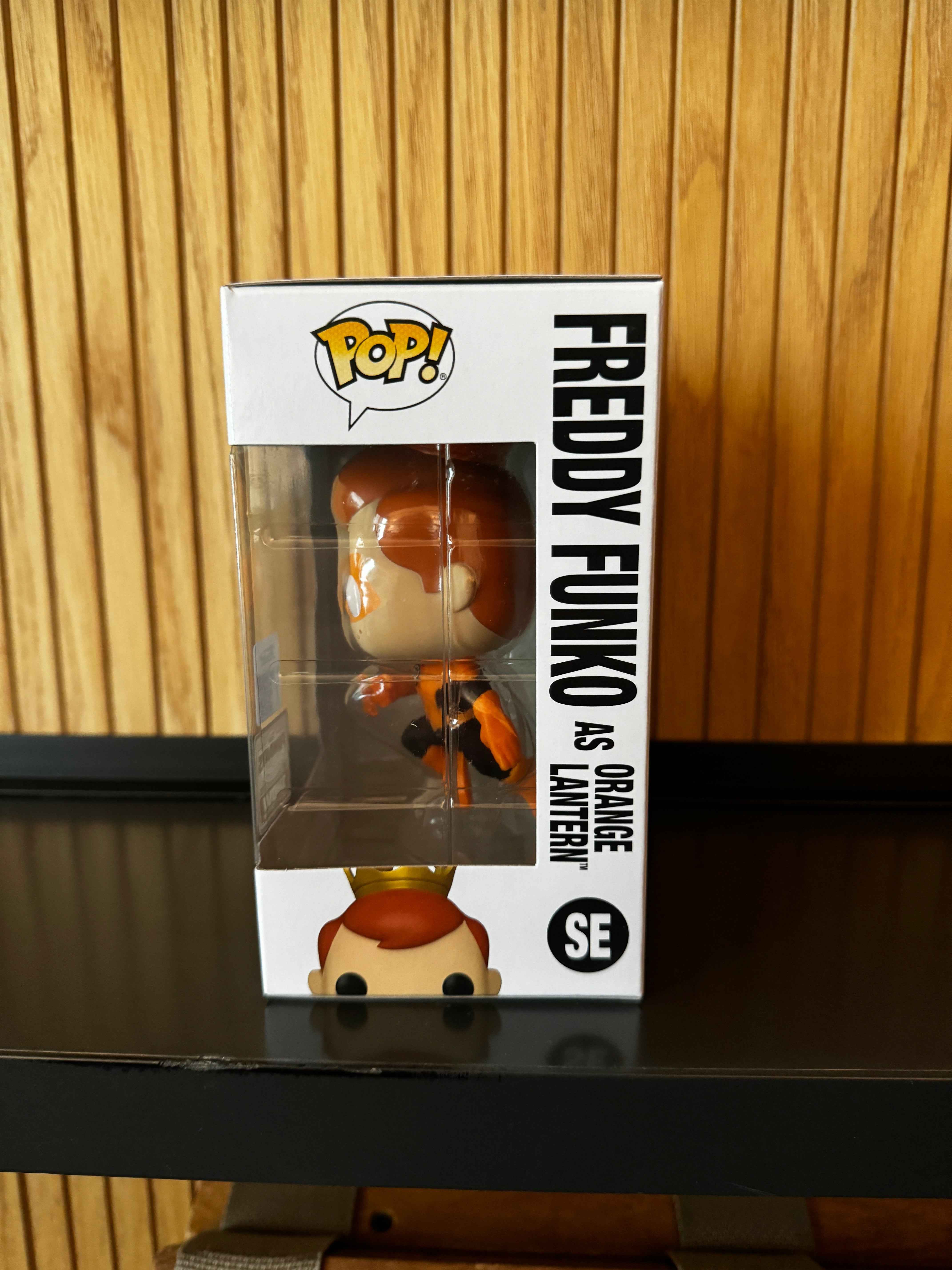 Funko Fundays Experience 2025: Pop! Originals DC Freddy Funko as Orange Lantern () LE3100 Secondary image