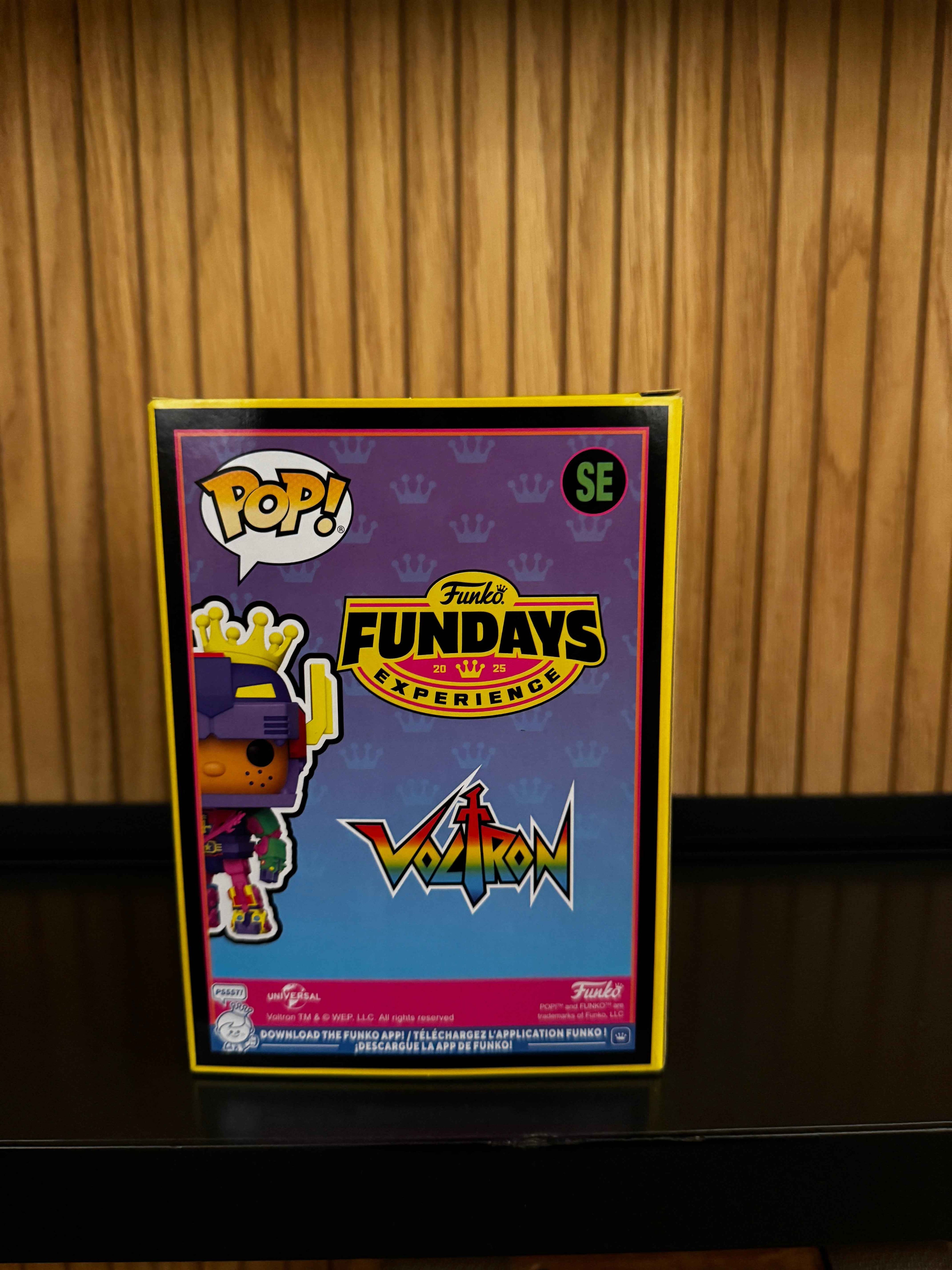 Funko Fundays Experience 2025: Pop! Originals Freddy Funko as Voltron (Blacklight) LE1500
