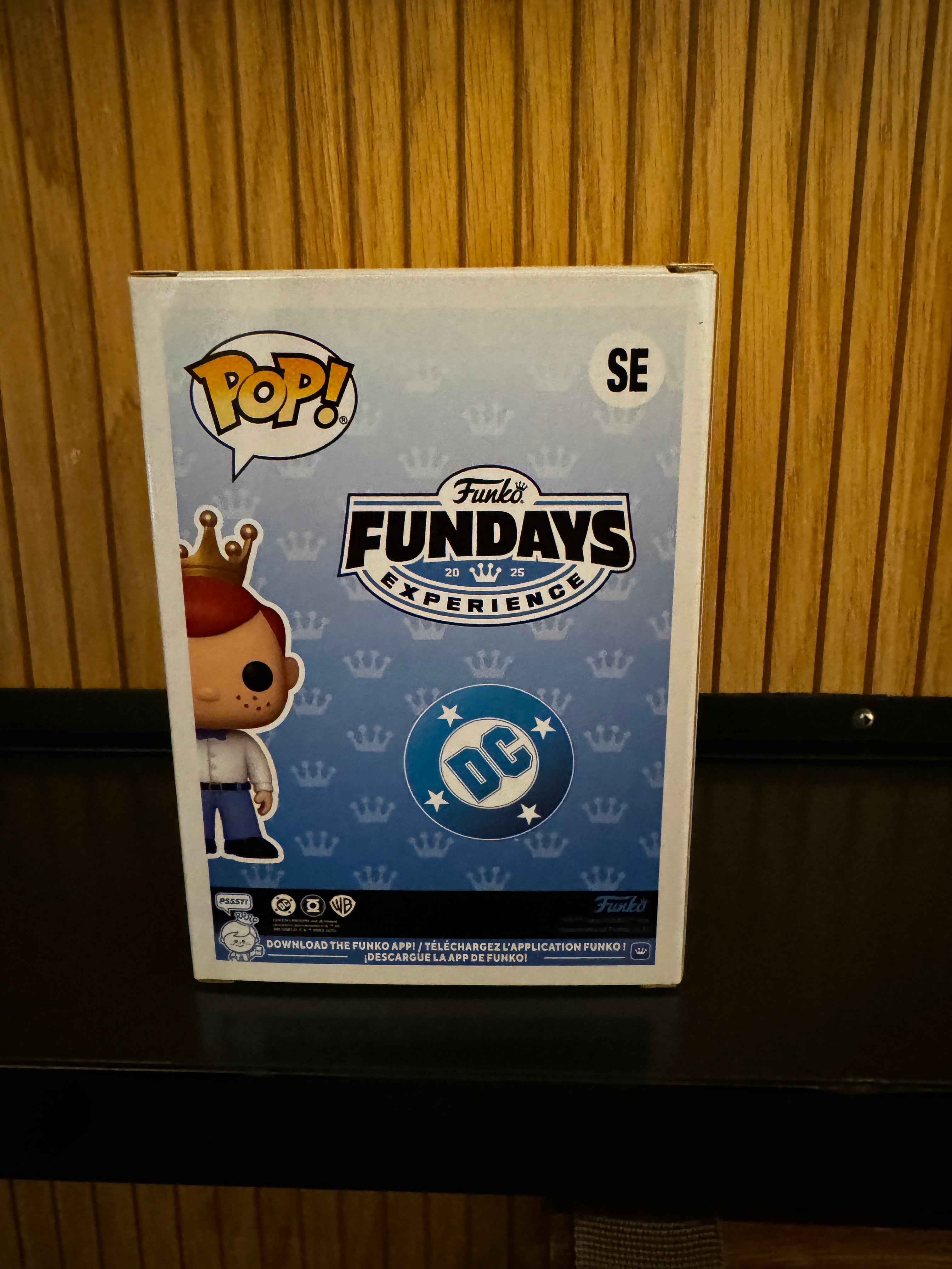 Funko Fundays Experience 2025: Pop! Originals DC Freddy Funko as Red Lantern () LE1000 Secondary image