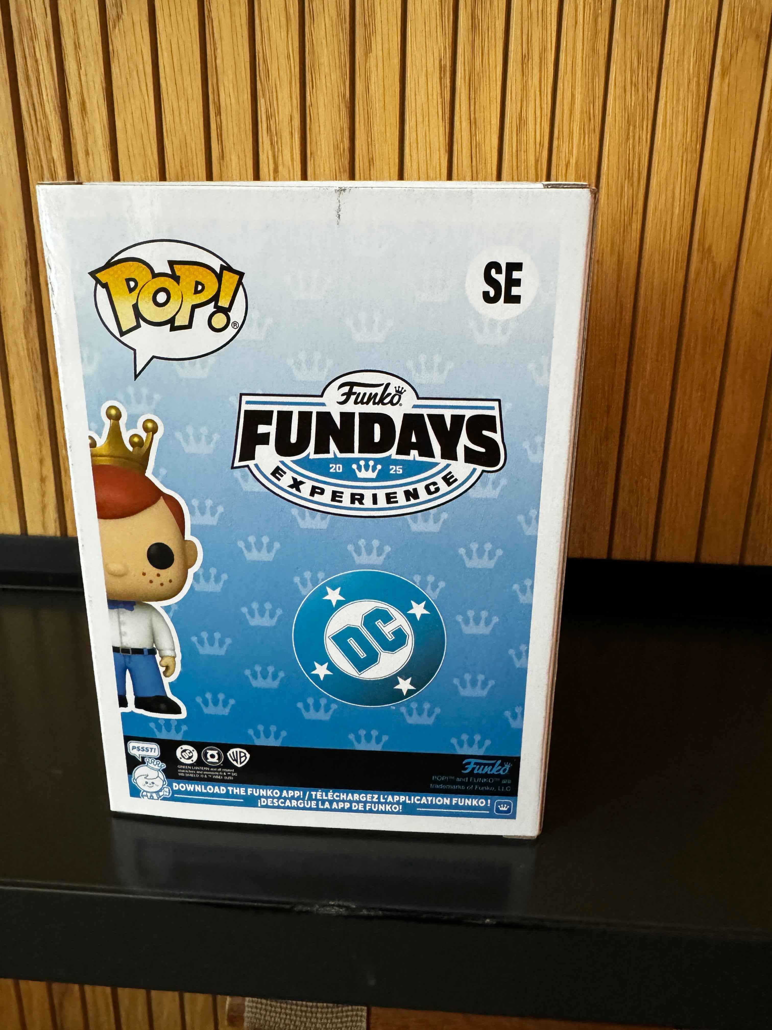 Funko Fundays Experience 2025: Pop! Originals DC Freddy Funko as White Lantern () LE550