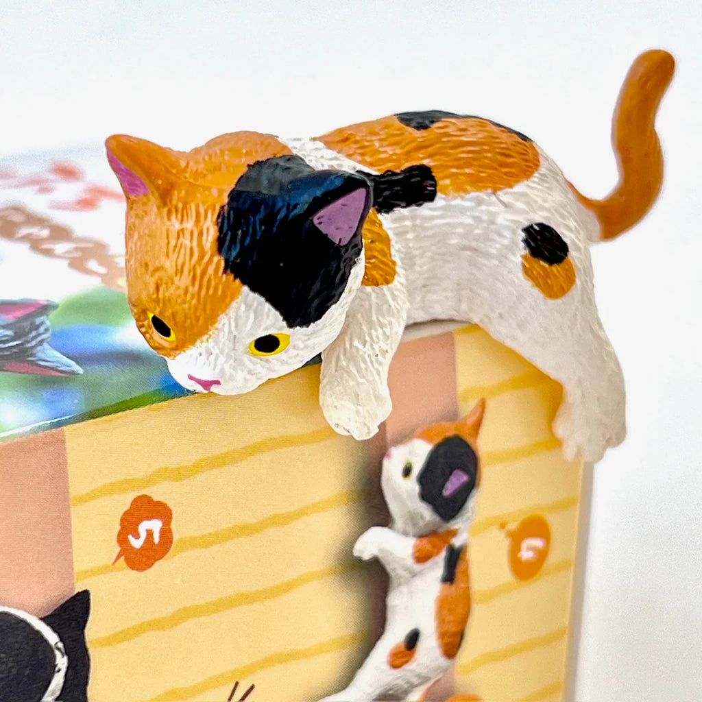 Resting Cats Blind Box (1 Blind Box) - Collectors World Toys