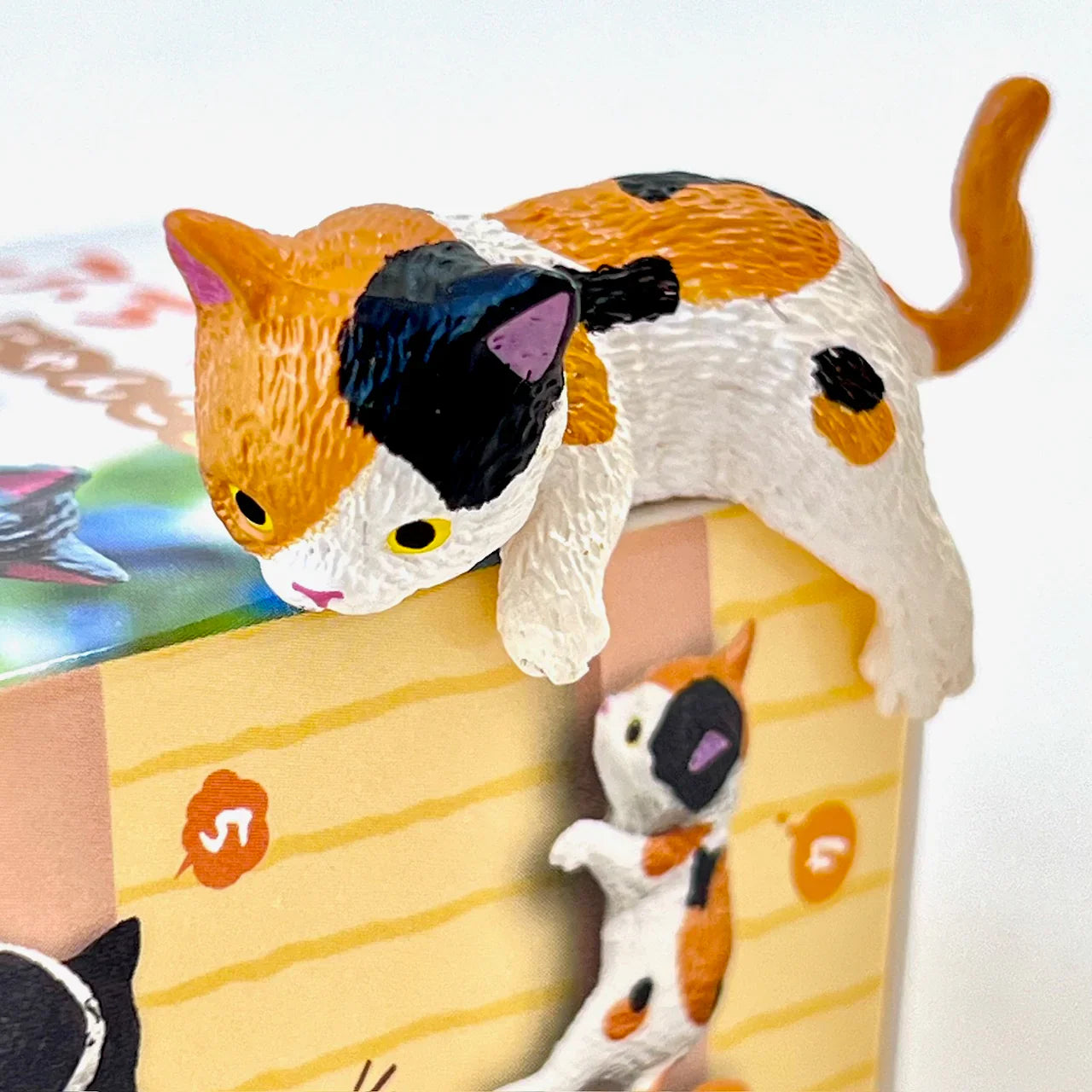 Resting Cats Blind Box (1 Blind Box) - Collectors World Toys