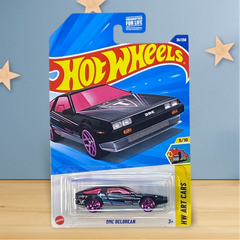 Hot Wheels DMC DeLorean - Art Cars Series 5/10