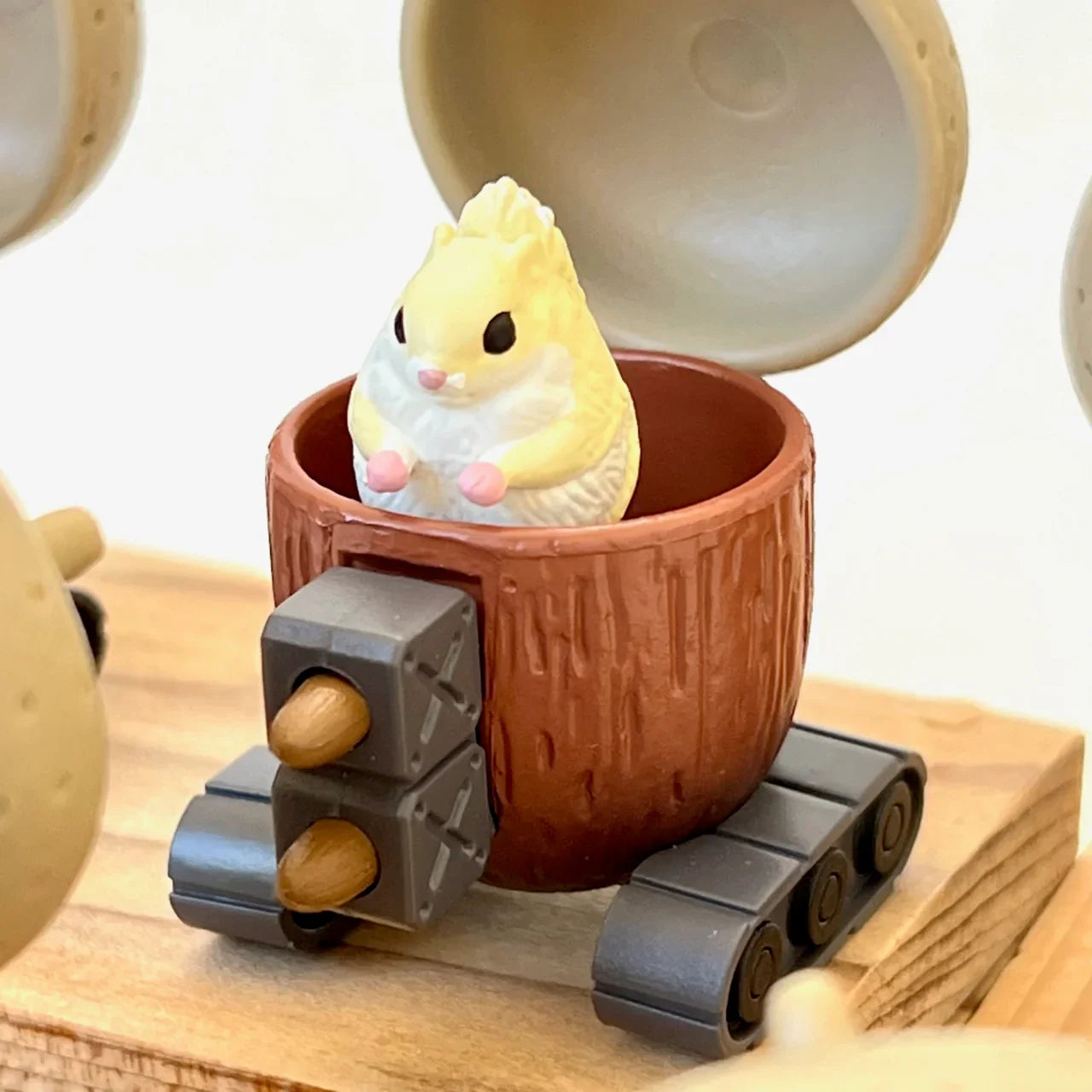 Acorn Tank Donguri Tank Blind Box (1 Blind Box) - Collectors World Toys