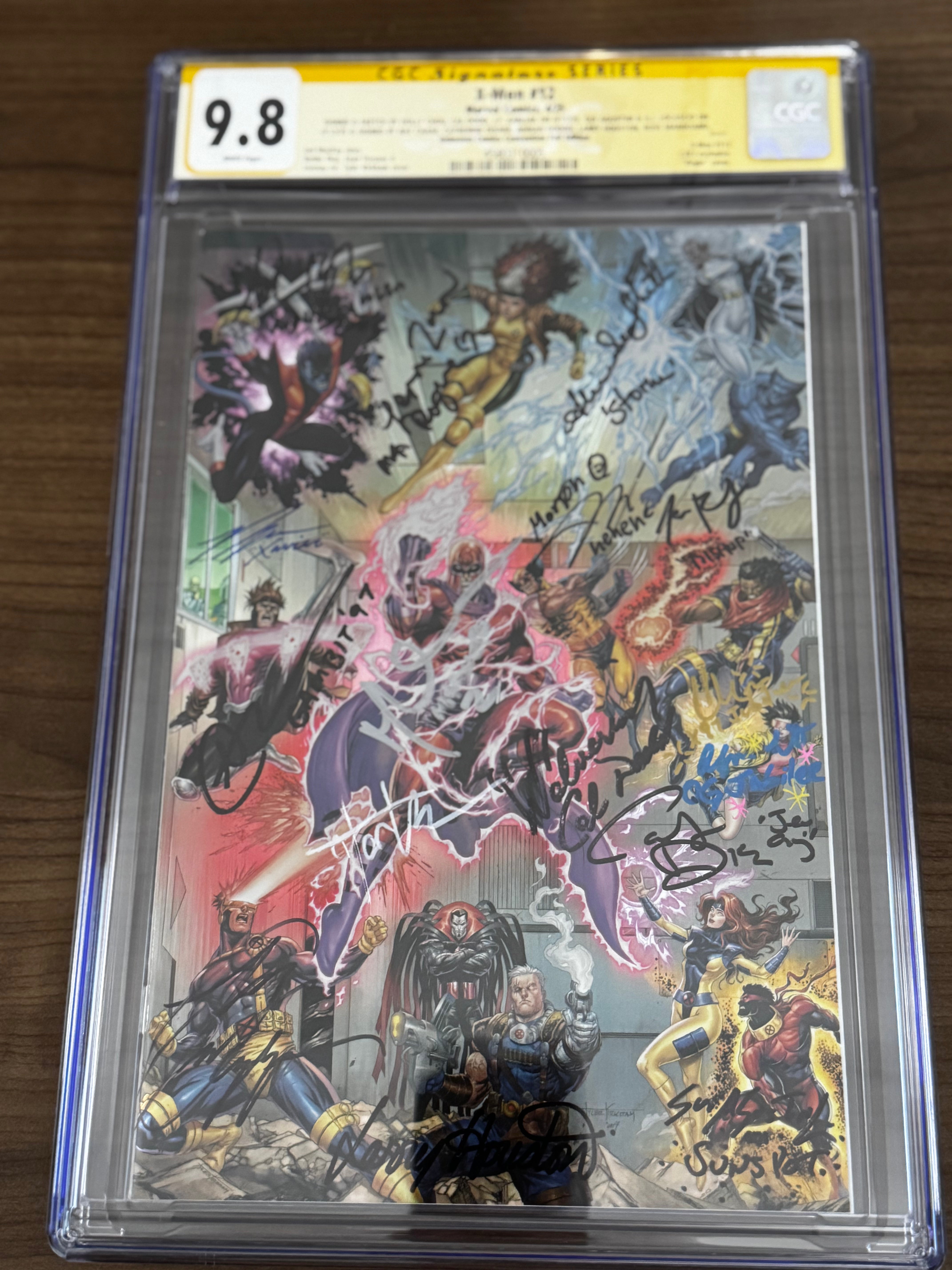 [SIGNED CGC 9.8 YELLOW LABLE] [16 TIMES SIGNED] X-Men #12 Unknown Comic Tyler Kirkham C2E2 2025 Exclusive Var [IN STOCK] Main image