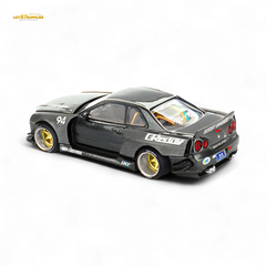 (Pre-Order) Kaido House x Mini GT Nissan Skyline GT-R (R34) Kaido Works GReddy V2 - Black w/ Carbon 1:64 - Collectors World Toys