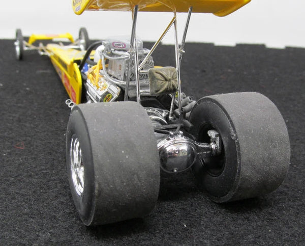 1:24 Don the Snake Prudhomme's Rear Engine Dragster with Christmas Tree Starting Light Plastic Model