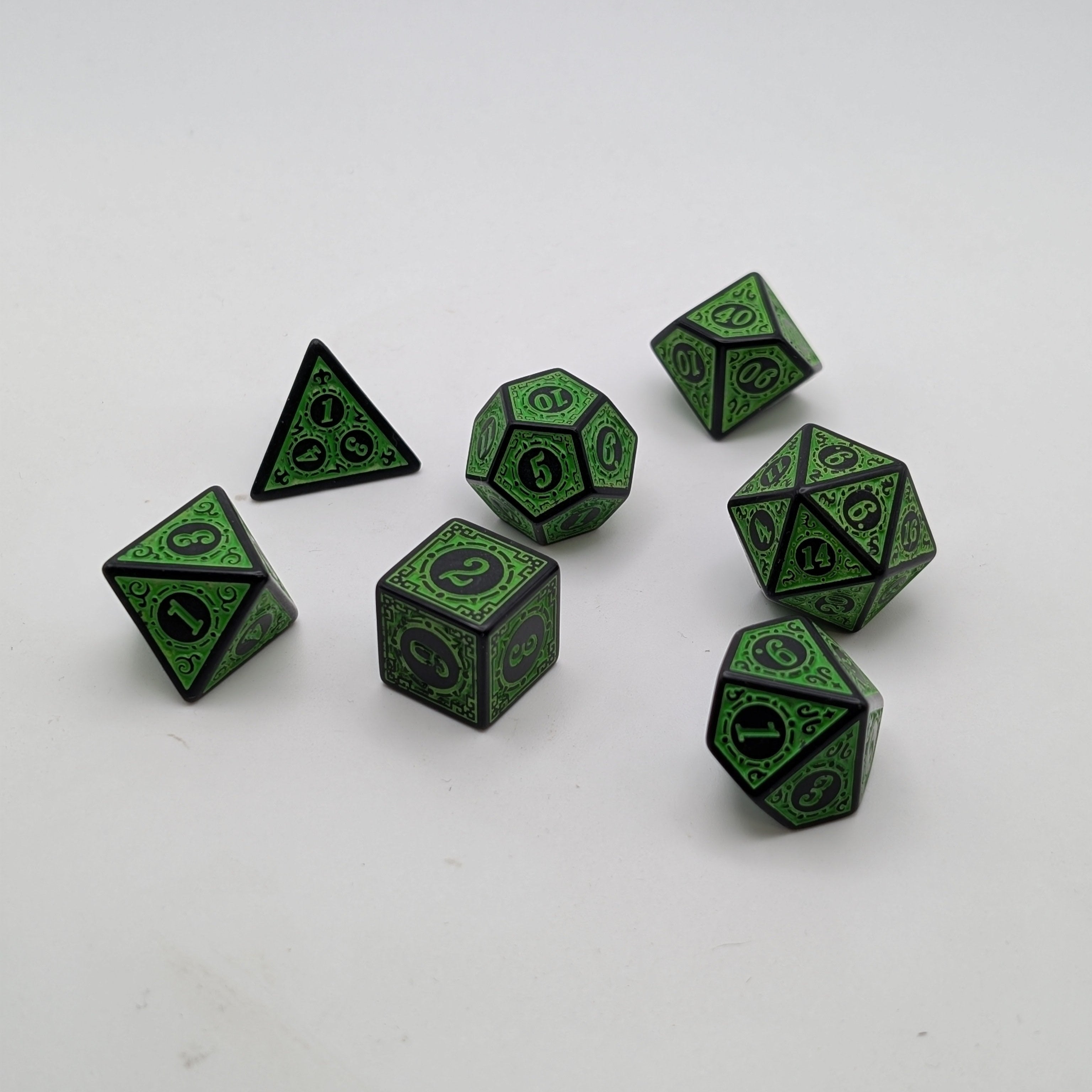 Magic Flame (Green) - "Enchanted Ent" - 7 Piece DnD Dice Set | Acrylic RPG Gaming Dice - Collectors World Toys