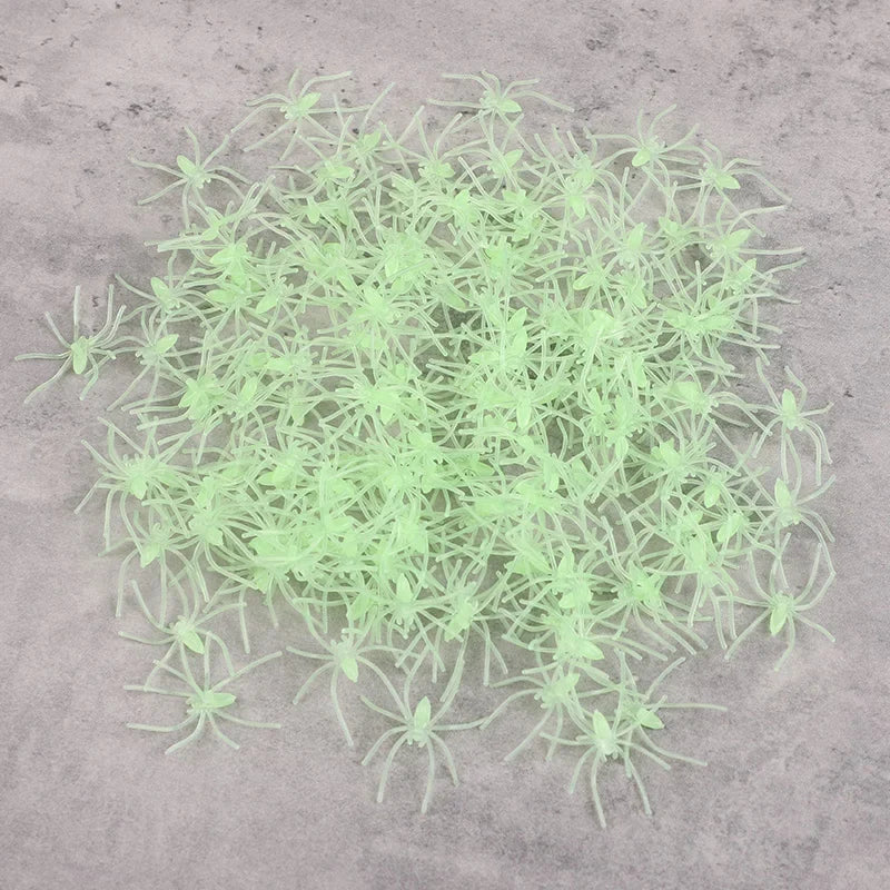 50-100Pcs Halloween Luminous Spiders Scary Trick Spider Indoor & Outdoor Haunted House Decorative Props Halloween Party Supplies