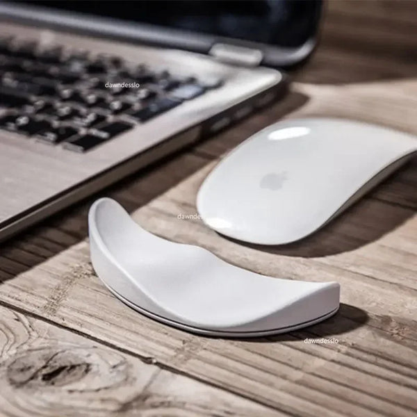 Ergonomic Silicone Mouse Pad with Wrist Rest – Non-Slip Gel Support Mat for Office, Gaming, and PC