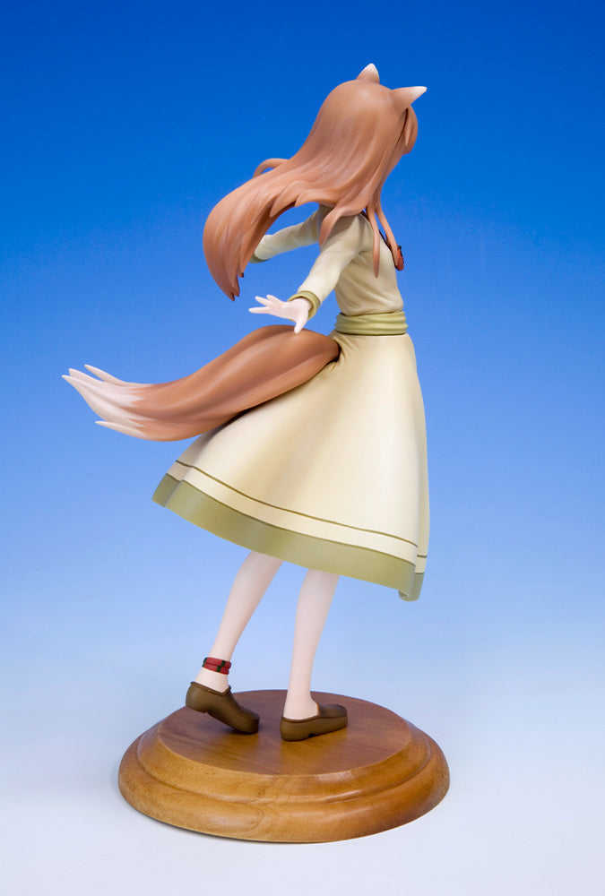 Spice And Wolf Merchant Wise Wolf Holo Statue - Collectors World Toys