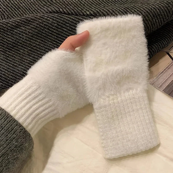 Women’s Soft Mink Fleece Fingerless Gloves – Knitted Plush Half-Finger Winter Mittens for Driving, Writing & Cold Weather Warmth