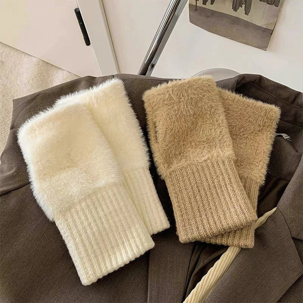 Women’s Soft Mink Fleece Fingerless Gloves – Knitted Plush Half-Finger Winter Mittens for Driving, Writing & Cold Weather Warmth