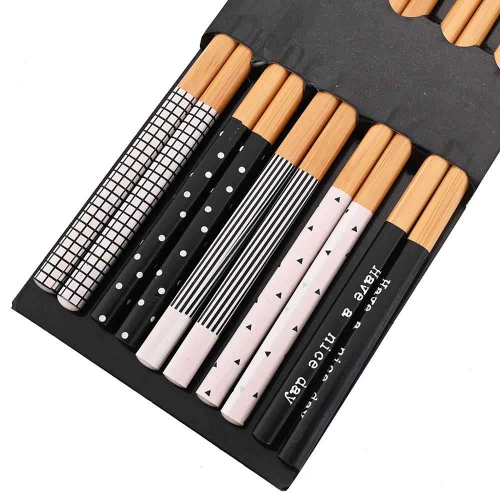 Eco-Friendly Reusable Bamboo Chopsticks Set – 5 Pairs Handmade Japanese Wooden Tableware for Sushi & Everyday Dining