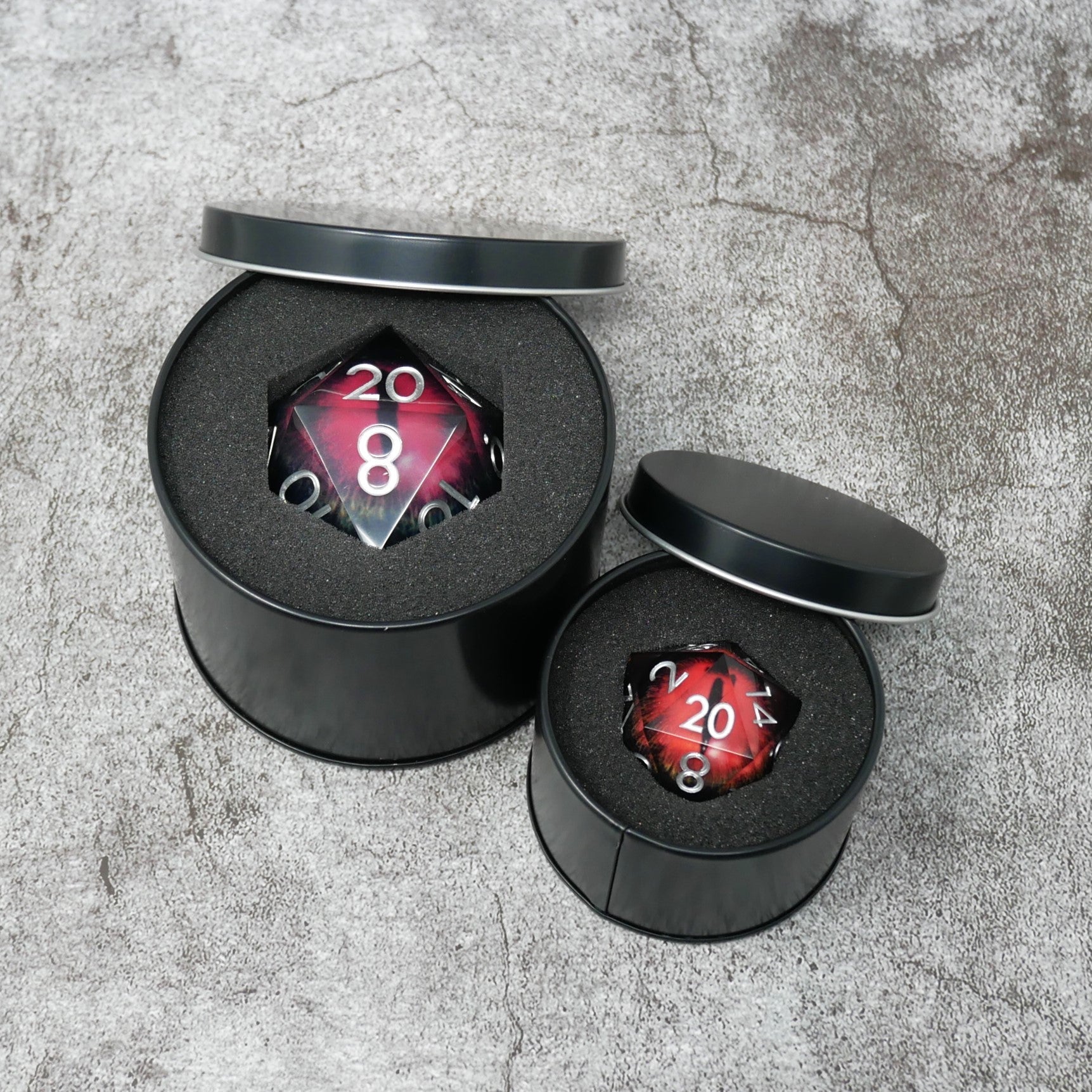 Smaug's Eye | Giant D20 Moving Eye DnD Dice | Acrylic RPG Gaming Dice - Collectors World Toys