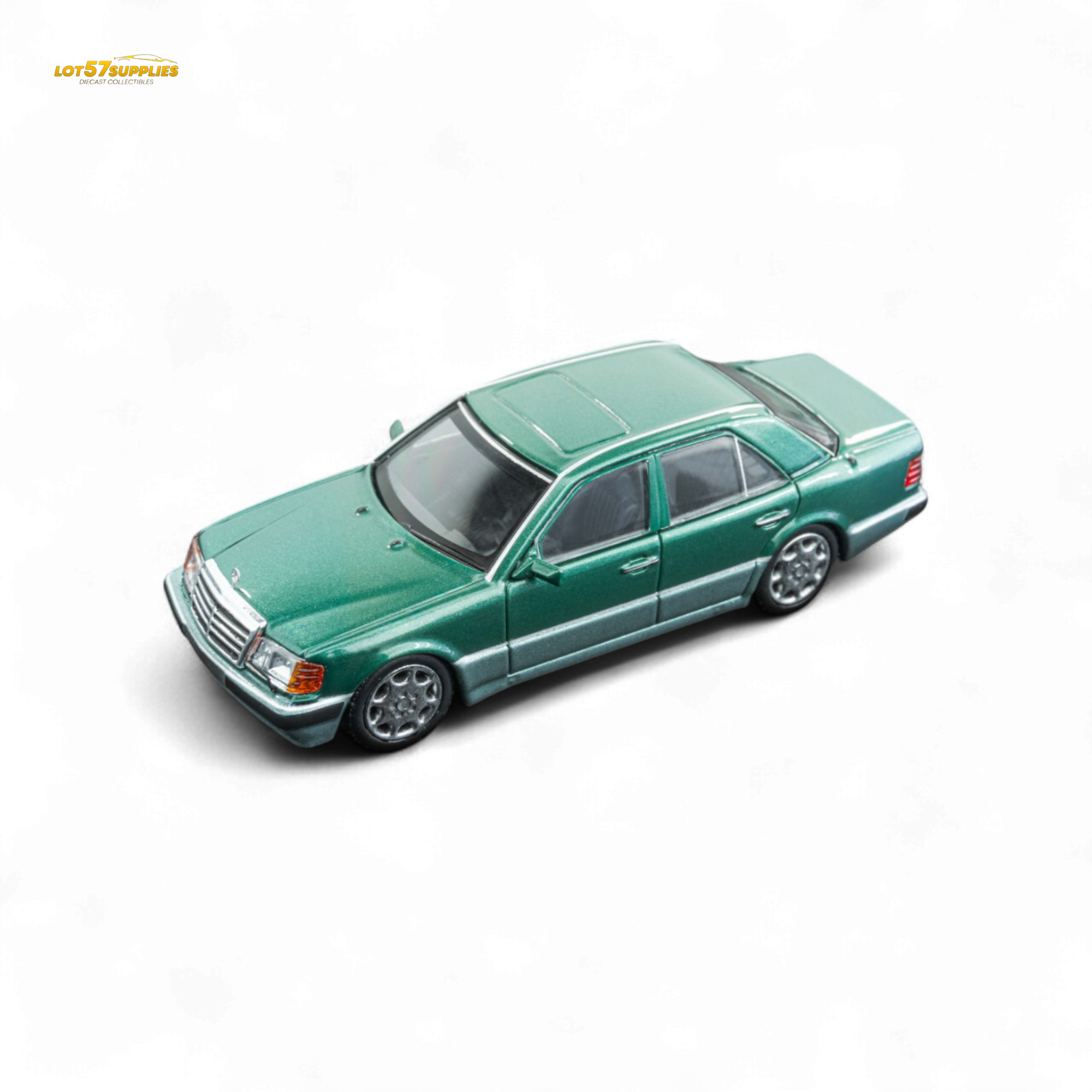 (Pre-Order) DCM 1/64 Benz 500E - Emerald 1/64 Main image