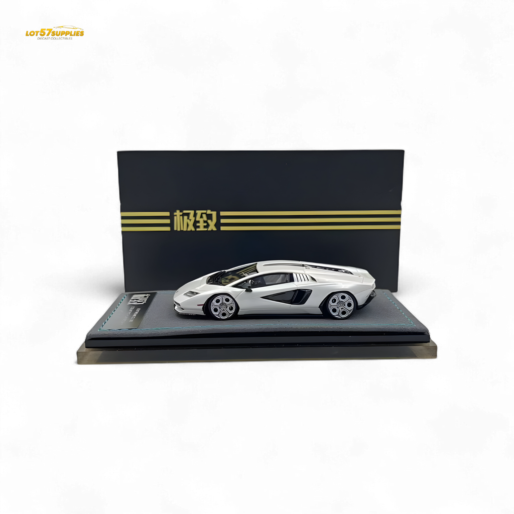 Extreme Club 1:64 Countach LPI800-4 - White - Resin 1:64