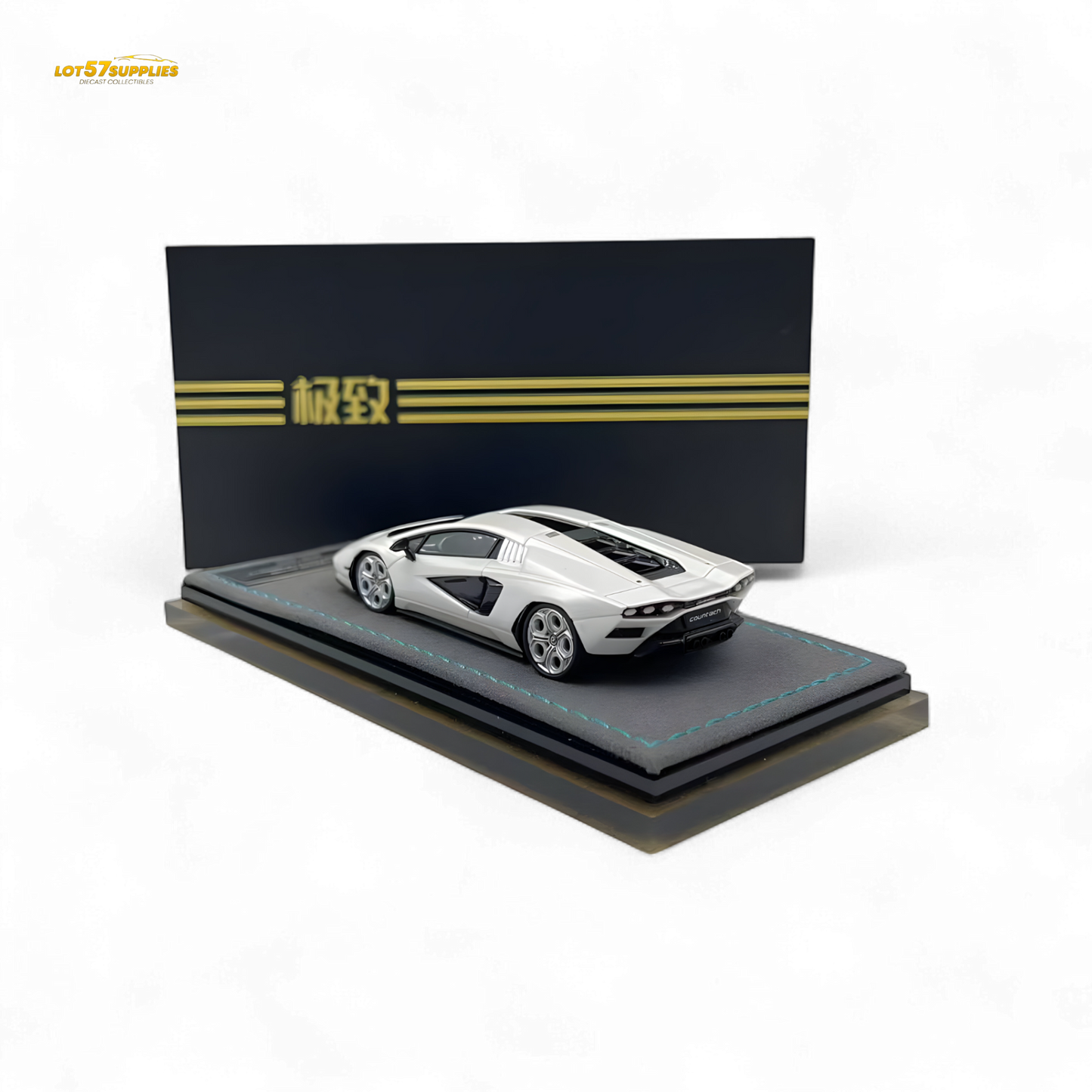 Extreme Club 1:64 Countach LPI800-4 - White - Resin 1:64