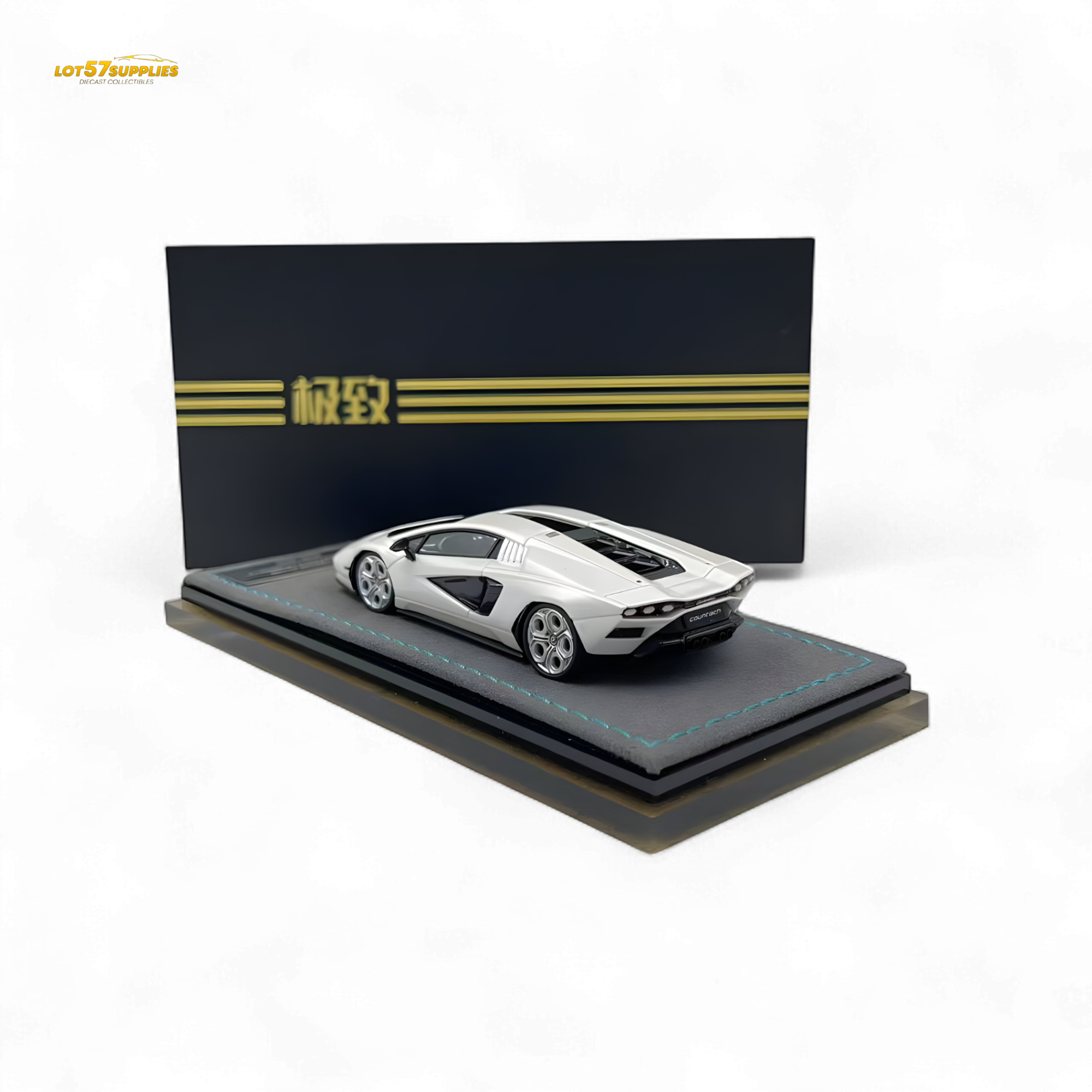 Extreme Club 1:64 Countach LPI800-4 - White - Resin 1:64