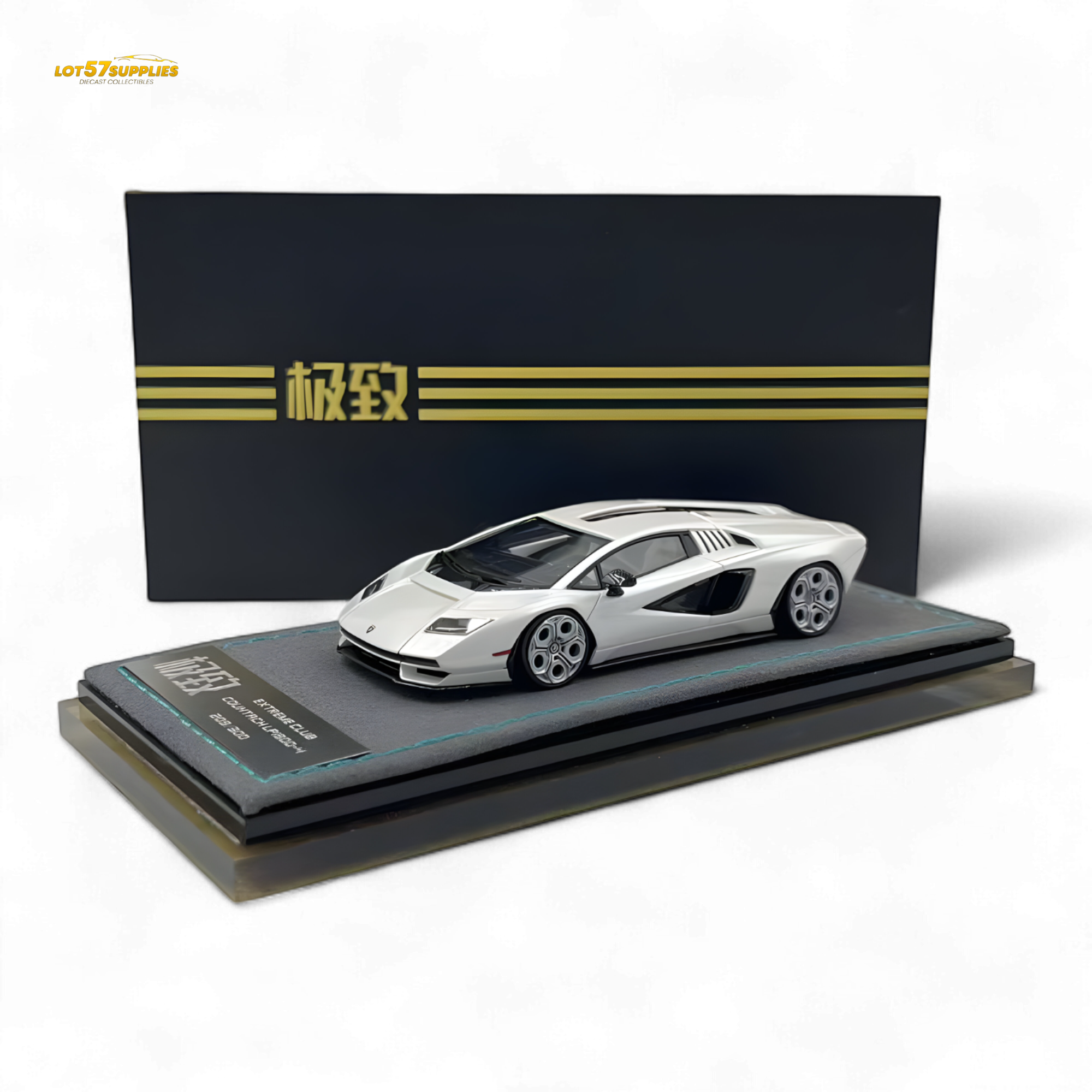 Extreme Club 1:64 Countach LPI800-4 - White - Resin 1:64 Main image
