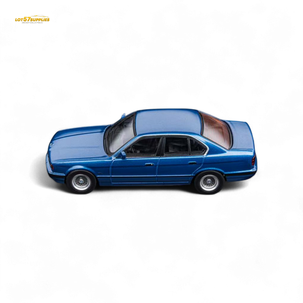 (Pre-Order) DCM BMW E34 5-Series Sedan - Avis Metallic Blue 1:64