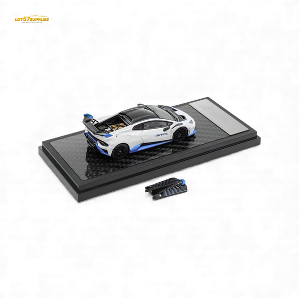 (Pre-Order) LCD Lamborghini Huracan STO - White 1:64
