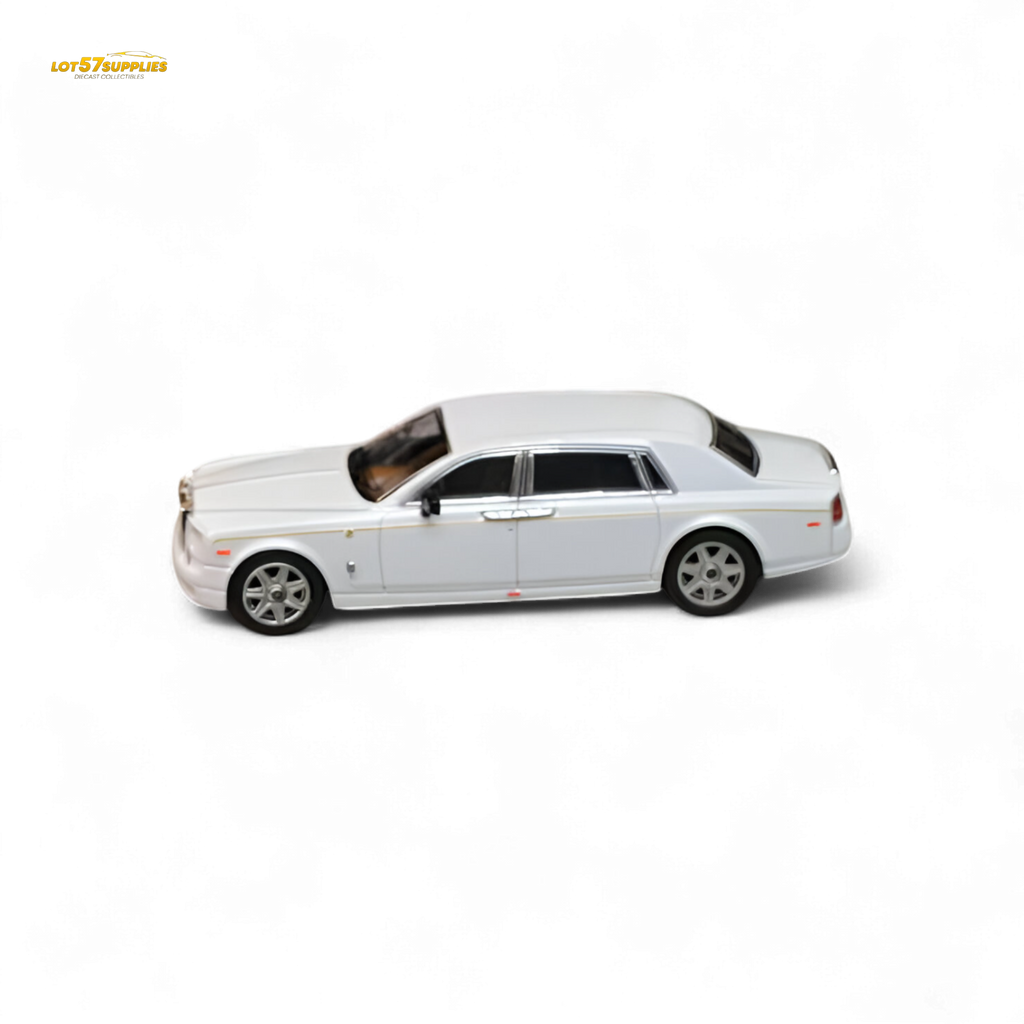 (Pre-Order) Street Weapon SW Rolls-Royce Phantom VII - White 1:64