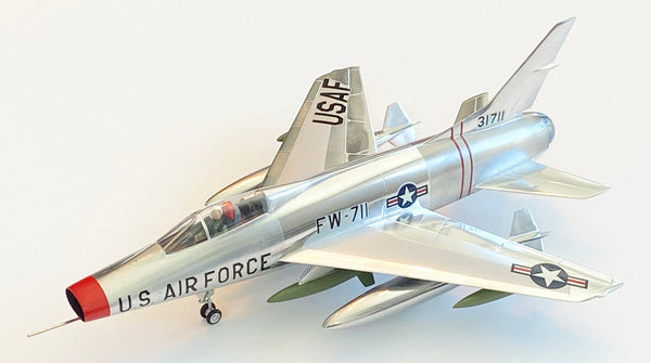 1:70 F-100C Super Sabre United States Air Force (USAF) with Swivel Stand