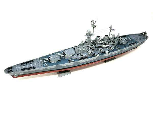 1:500 USS North Carolina (BB-55) World War II Battleship "The Showboat" Plastic Model Kit