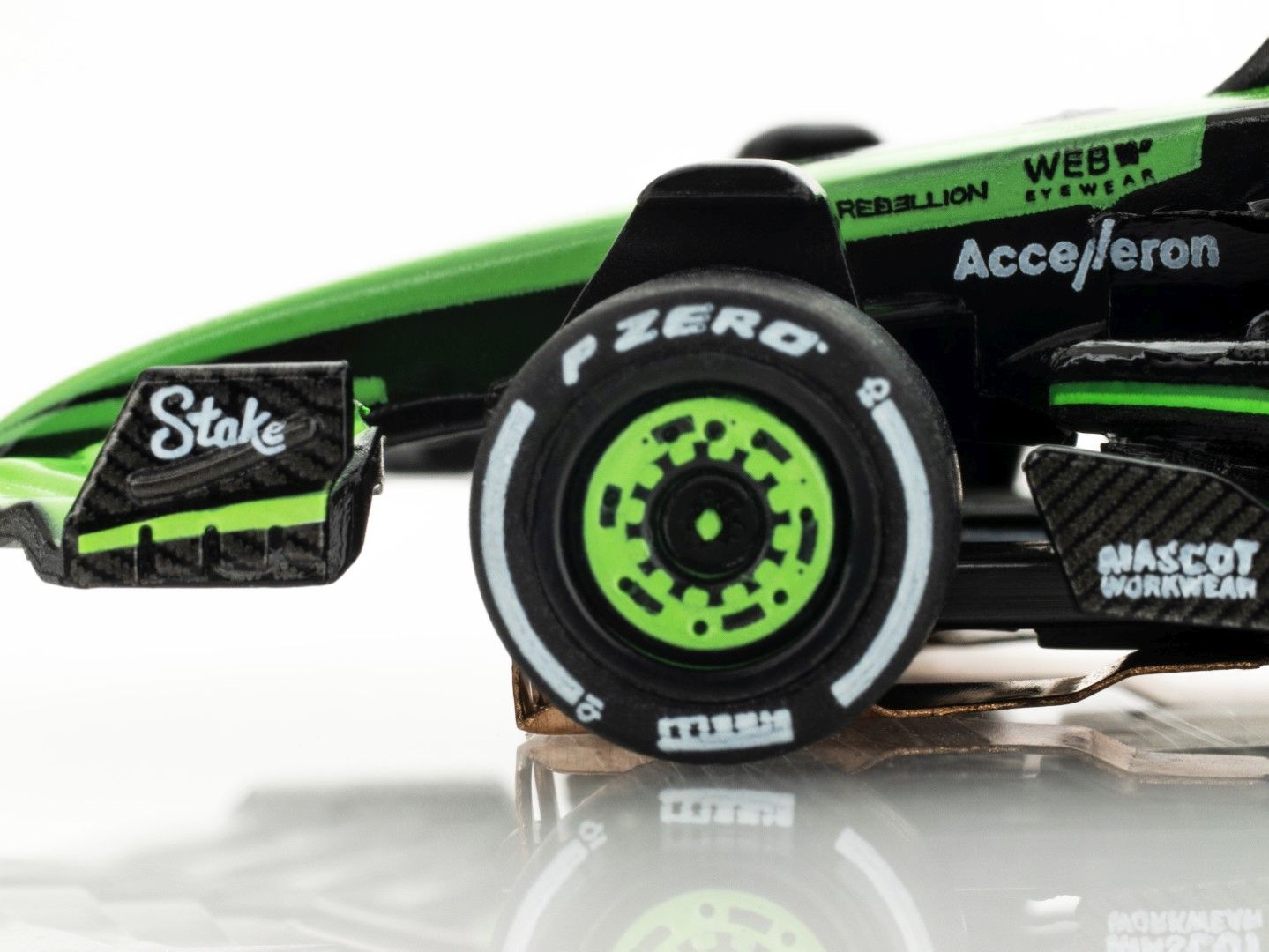 Sauber F1 #77 C44 Stake FY