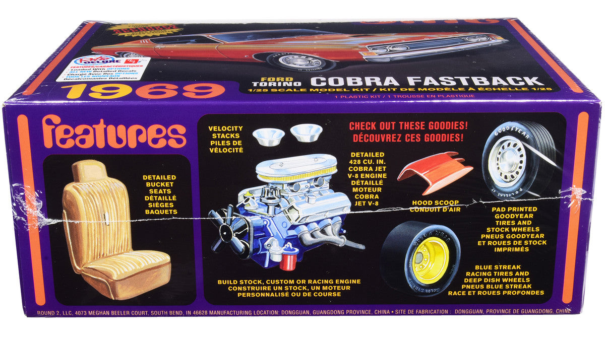 AMT - Skill 2 Model Kit 1969 Ford Torino Cobra Fastback 3-in-1 Kit 1/25 Scale Model