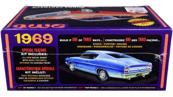 AMT - Skill 2 Model Kit 1969 Ford Torino Cobra Fastback 3-in-1 Kit 1/25 Scale Model