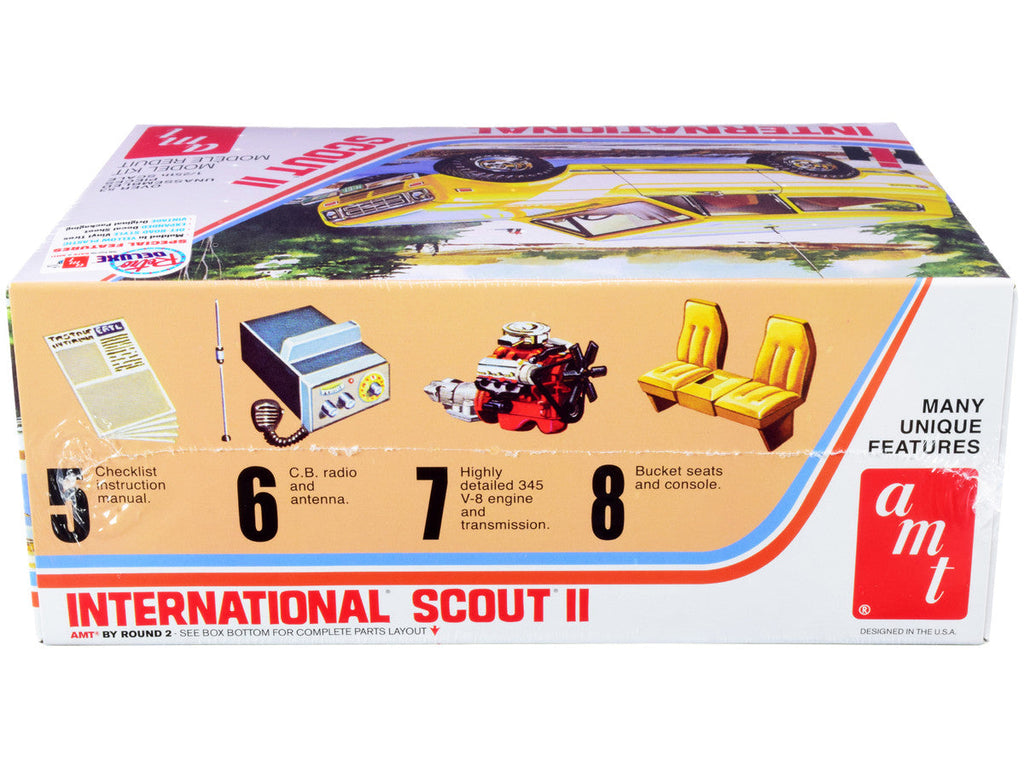 AMT - Skill 2 Model Kit IH International Harvester Scout II 1/25 Scale Model