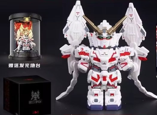 RX-0 Unicorn Gundam Minifig Main image
