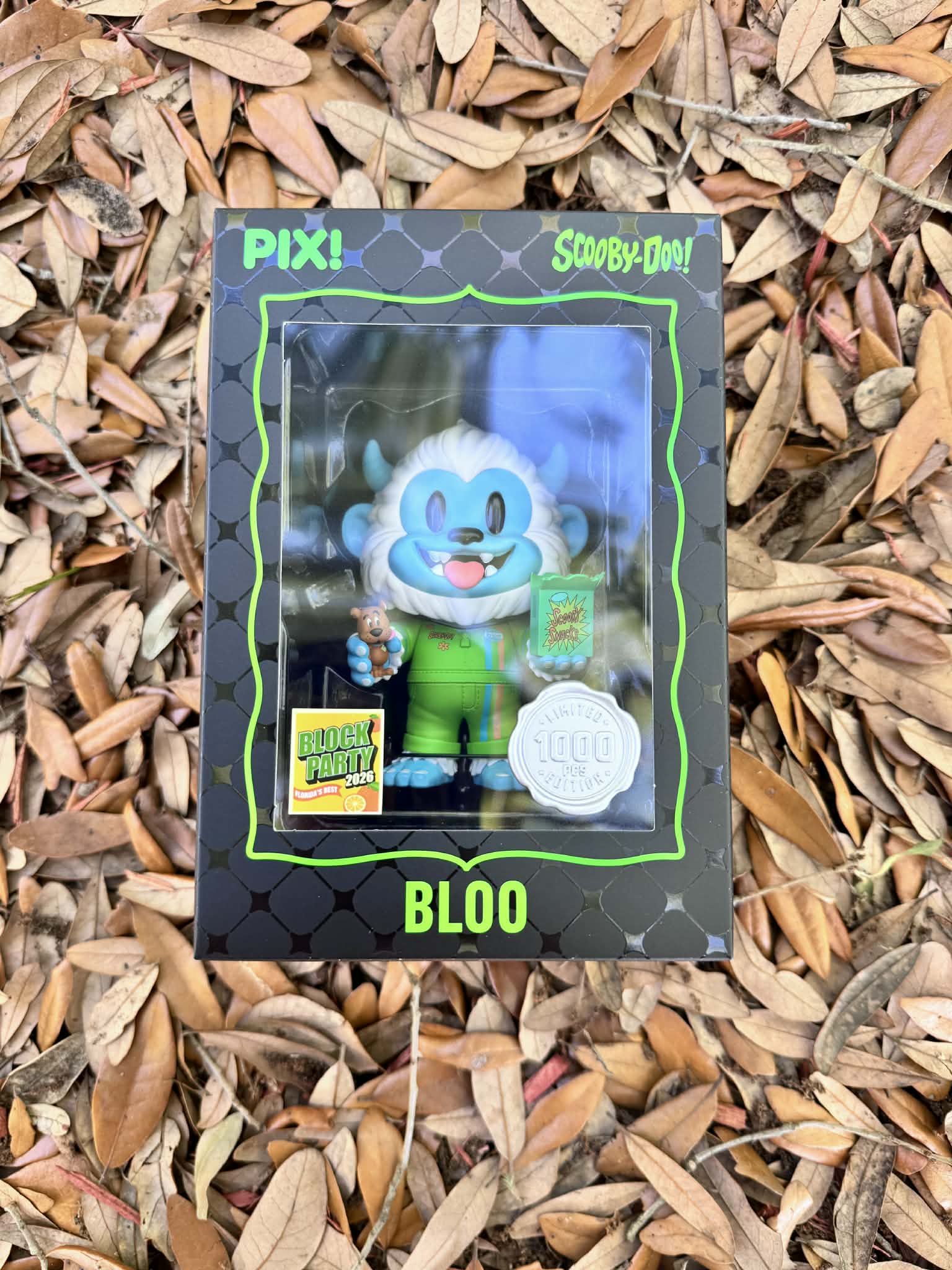 [Thrilljoy] [MEGACON Block Party] Bloo with Scooby and Scooby Snacks HERO LE1000 PIX Vinyl Figure with Protector Main image