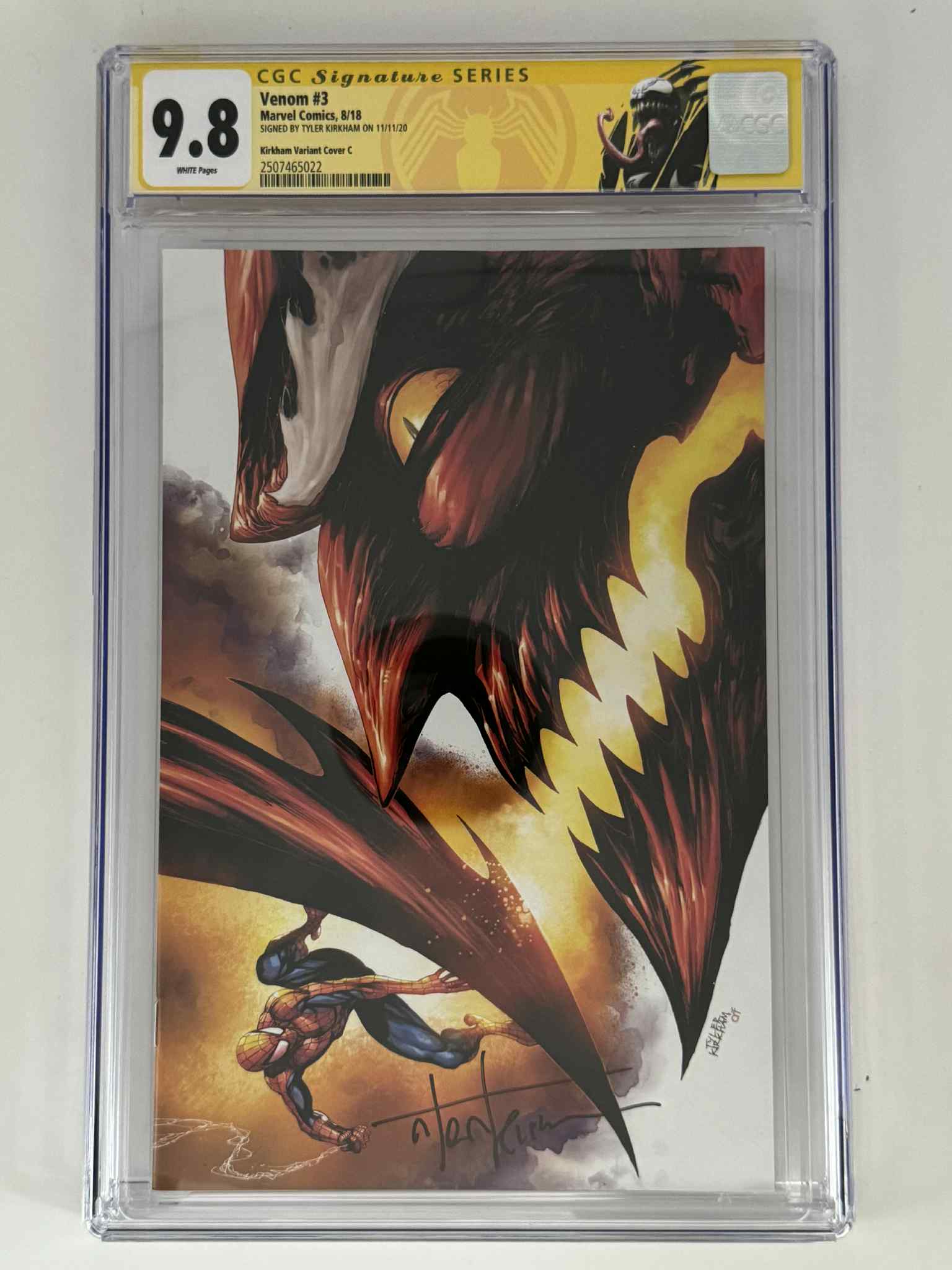 [Signed by Tyler Kirkham] Venom #3 CGC 9.8 Yellow Label Exclusive Virgin Var Main image