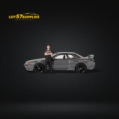 (Pre-Order) Mini-GT Nissan Skyline R32 Nismo Gunmetal With Matsuda Figure #869 1:64 MGT00869 - Collectors World Toys