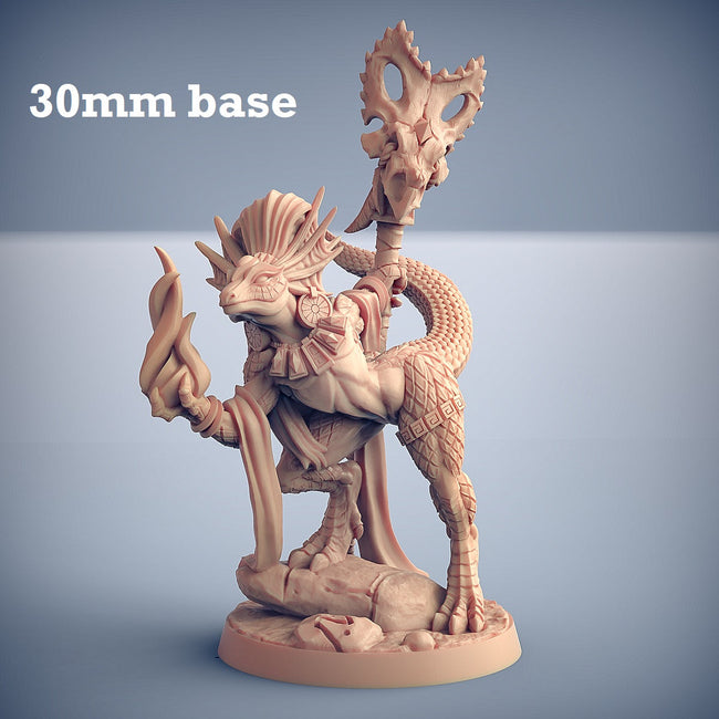 Coaxoch the Duchess, Goldmaw Lizard Beauty (Female Lizardfolk Noble) - Hover Image