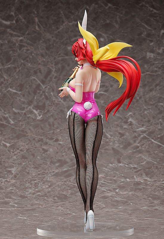 FREEing Muv-Luv Alternative: Sumika Kagami (Bunny Version) 1:4 Scale PVC Figure