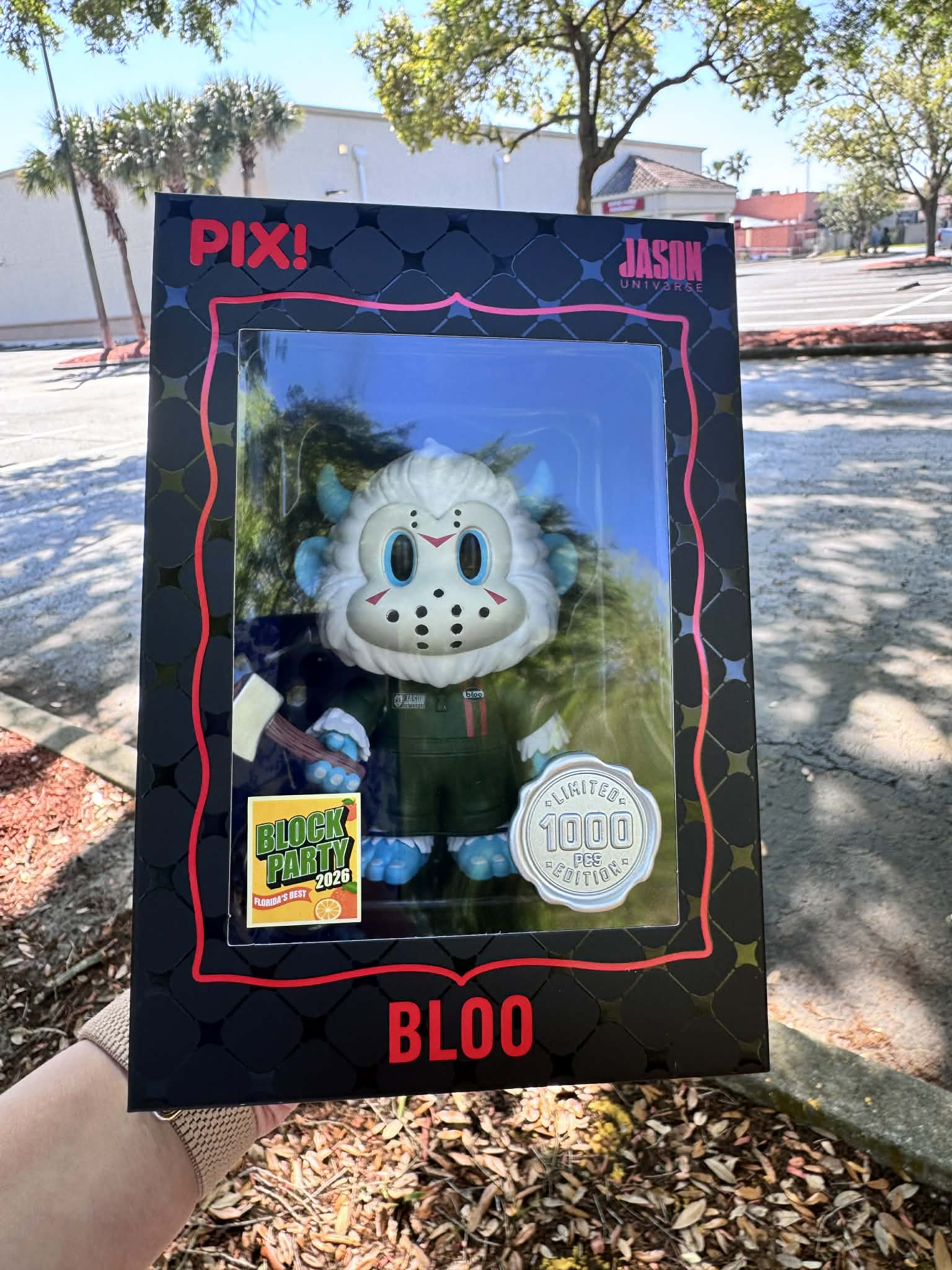 [Thrilljoy] [MEGACON Block Party] Jason Universe Bloo as Jason HERO LE1000 PIX Vinyl Figure with Protector Main image