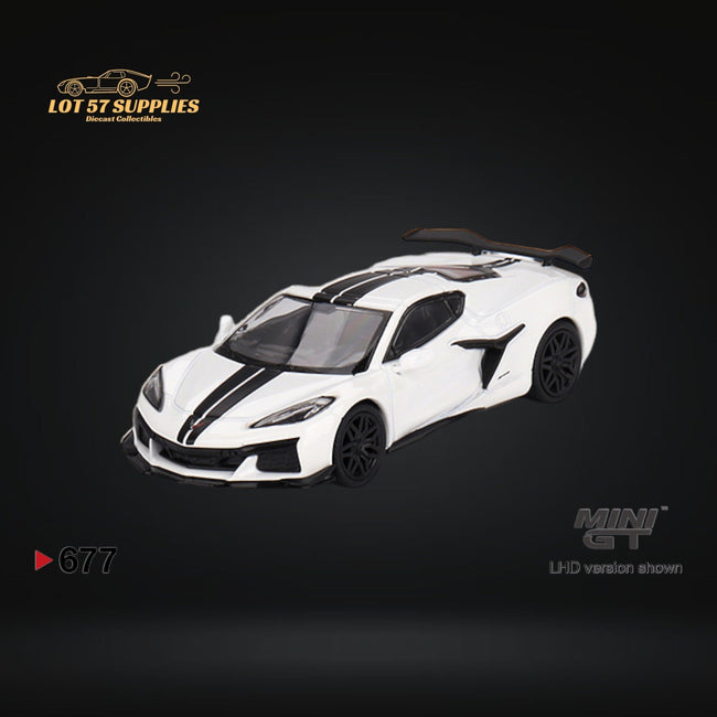 Mini-GT Chevrolet Corvette Z06 2023 Arctic White #677 1:64 MGT00677 - Collectors World Toys Hover Image