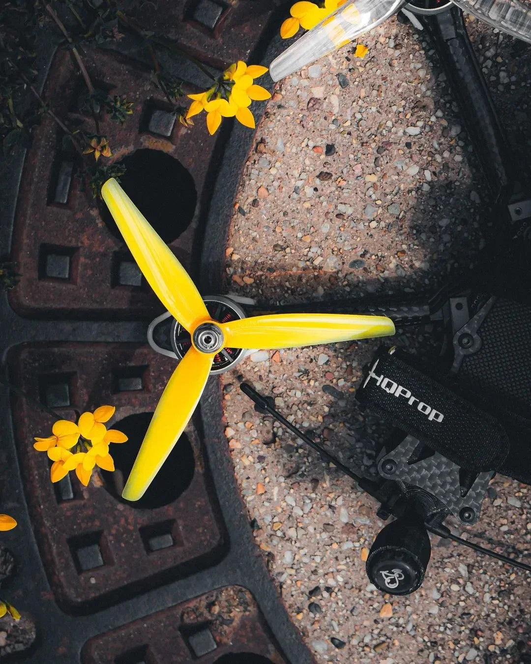 HQProp Ethix P3.3 Mango Lassi (2CW+2CCW)-Poly Carbonate Main image