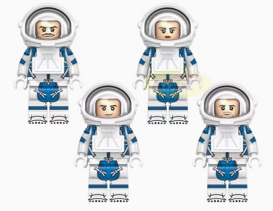 Fantastic Four Custom Minifigure Set – Space Suit Superhero Team - Collectors World Toys