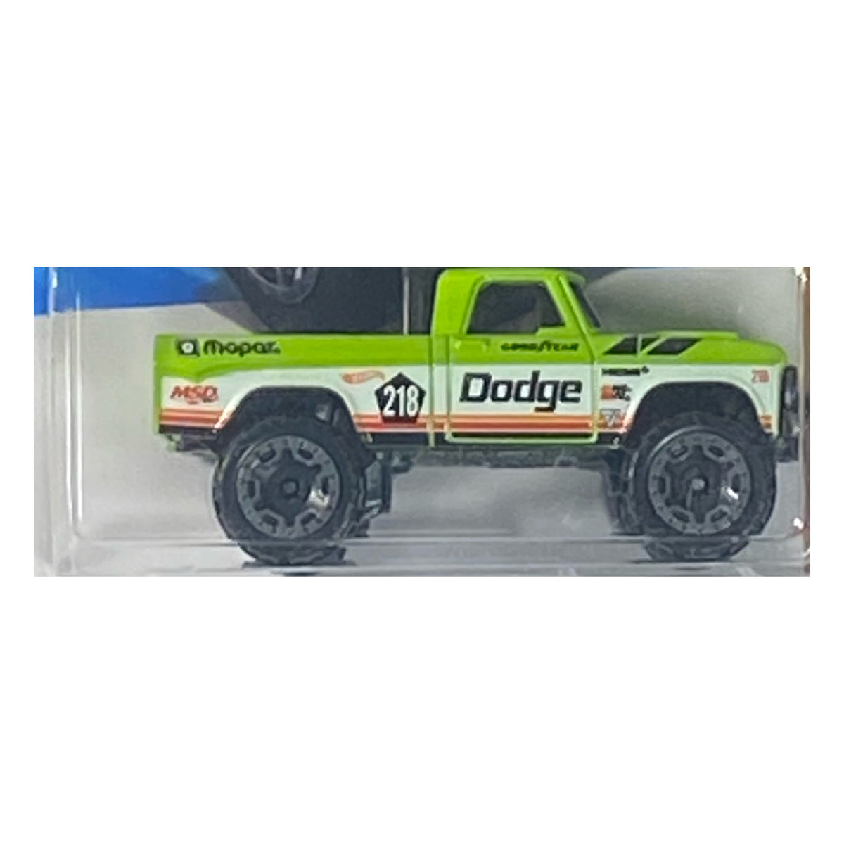 Hot Wheels '70 Dodge Power Wagon - HW Dirt 2/10